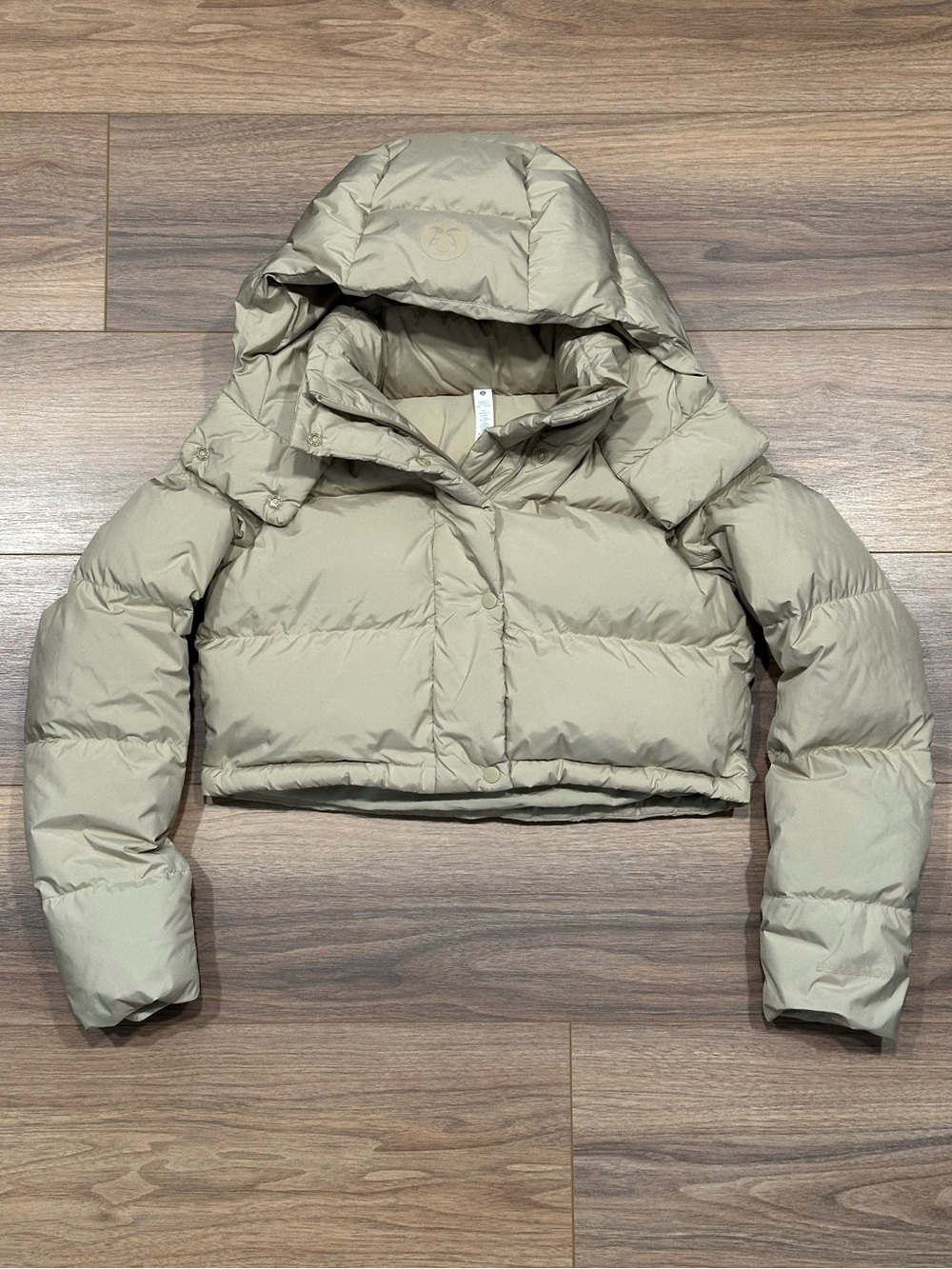 Lululemon Wunder Puff Super-Cropped Jacket in Heathered Raw Linen Size 2